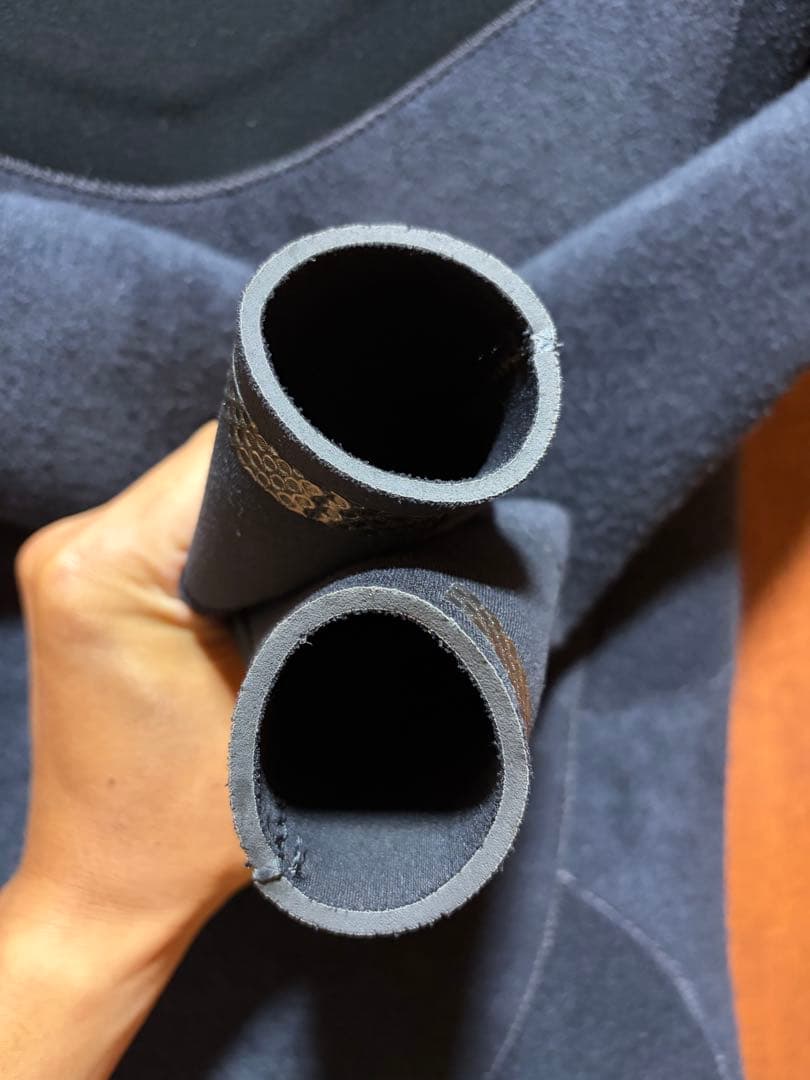 AIRTIGHT 5*3 セミドライフルスーツ LRサイズ ブラック/グレー