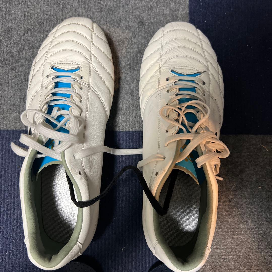 ヒュンメル　VORART ホワイト スパイクシューズ