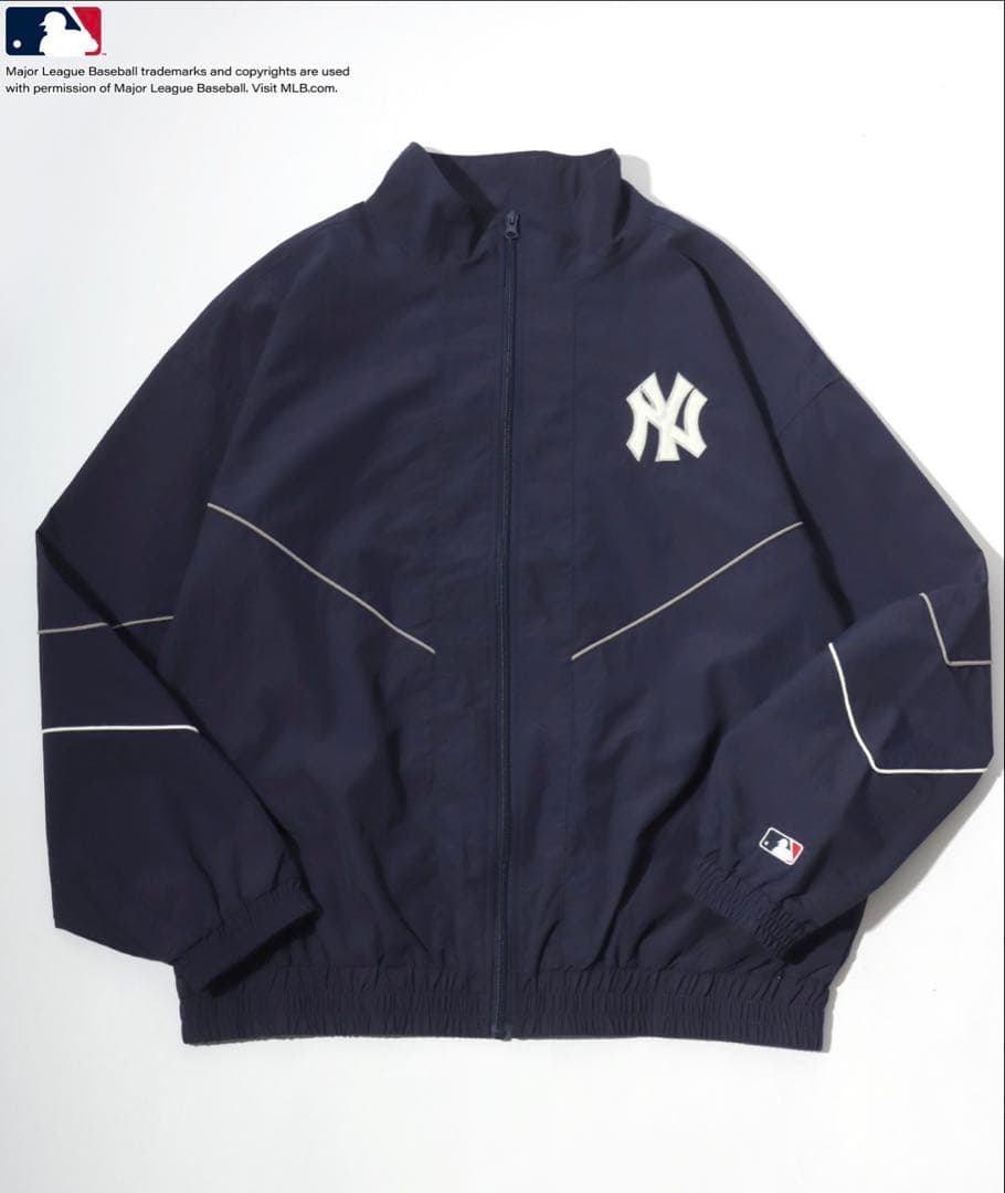 NYヤンキース オーバーサイズ ロゴ刺繍ナイロントラックジャケット ネイビーLL