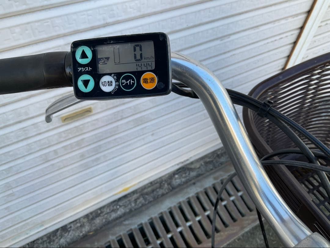 ヤマハ最新機種電動アシスト自転車チェアー26インチレッド系アルミボディー