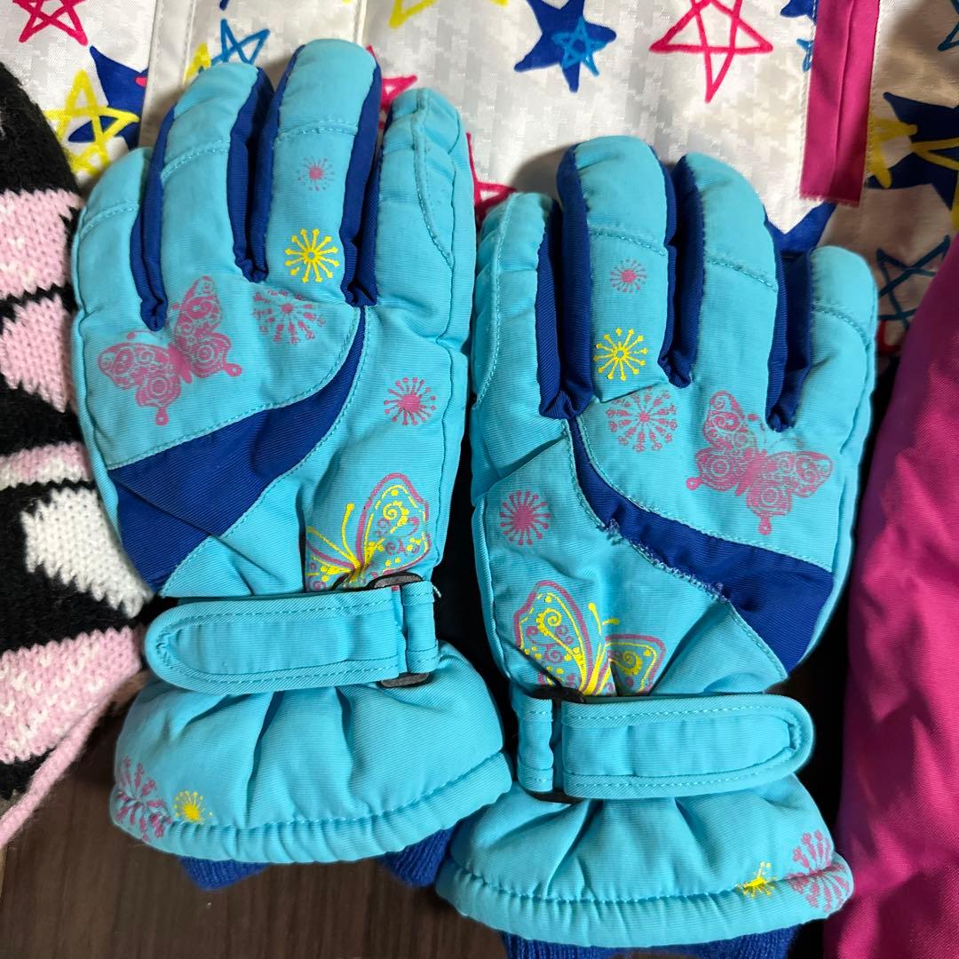 ウェアセット　スノーブーツ　手袋　ニット帽　セット