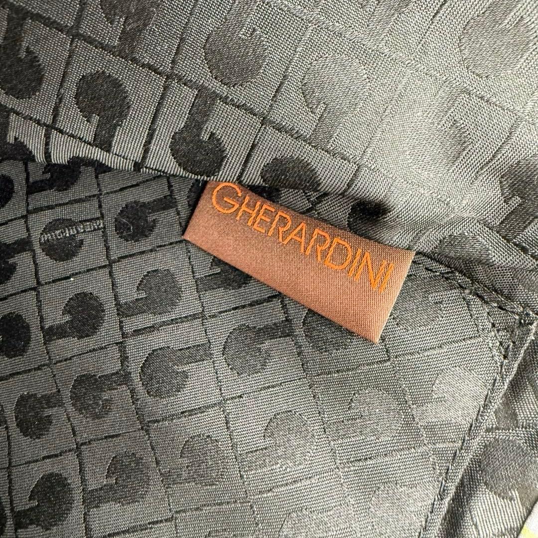 美品✨ゲラルディーニ ハンドバッグ ボタニカルプリント レザータッセル