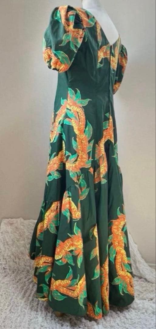 M〜Lサイズ　ホロクウ　イリマレイ　パフスリーブ　hula ハワイ　ワンピース