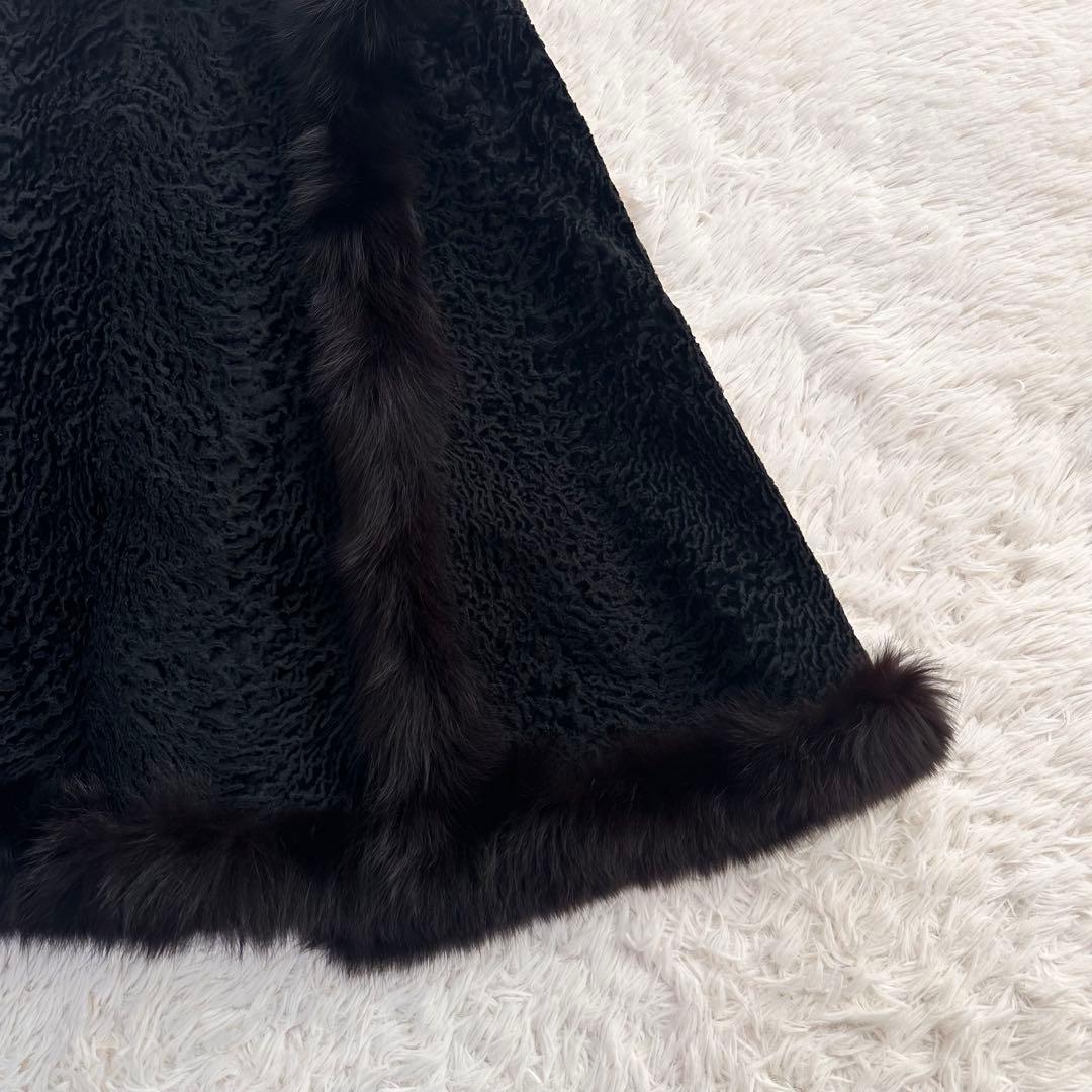 美品 カラクルラム ポンチョコート ケープ マント 毛皮 フォックスファー 黒