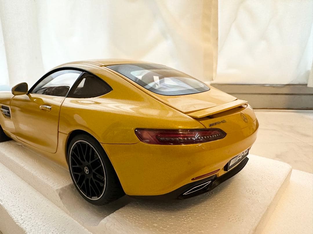 AUTOart 1/18 メルセデス・AMG GT S