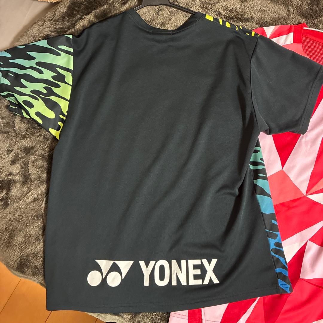 3点セット　ヨネックス　ウェア　赤/白　青/黄緑　バドミントン