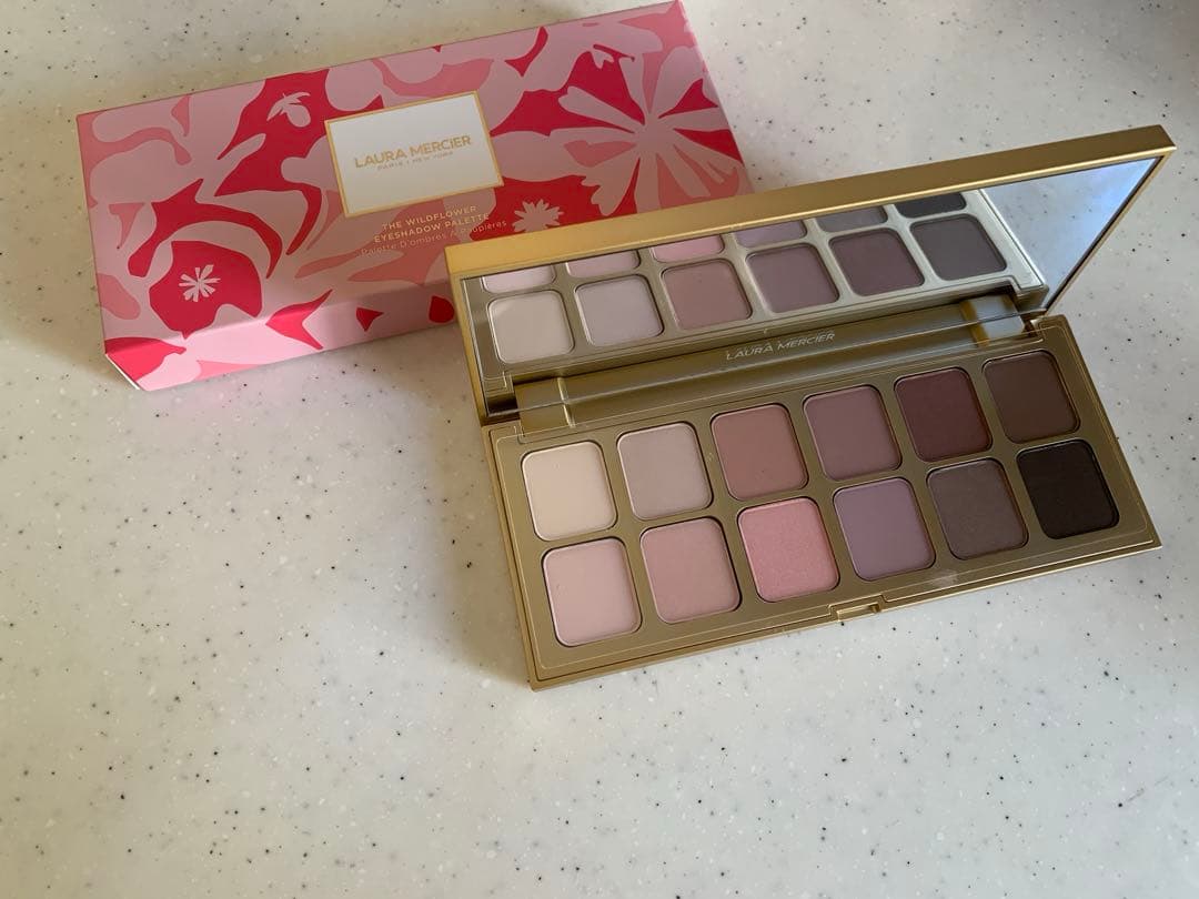 新品　ローラメルシエ　ザ ワイルドフラワー アイシャドウパレット