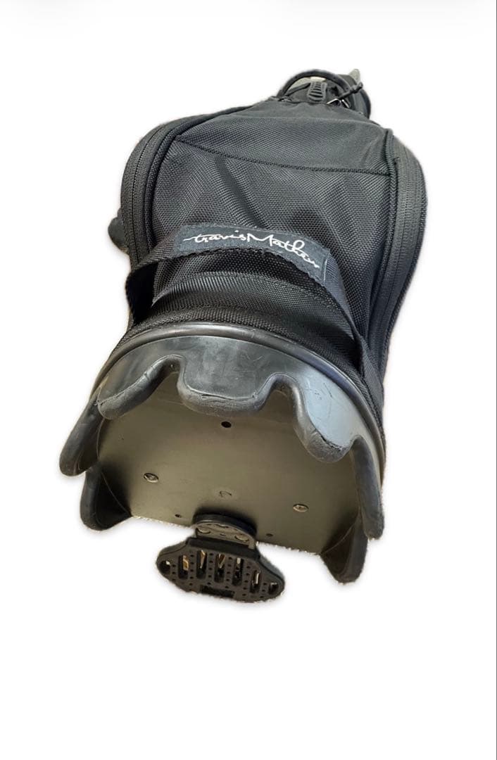 トラヴィス・マシュー スタンド式キャディバッグ ブラック