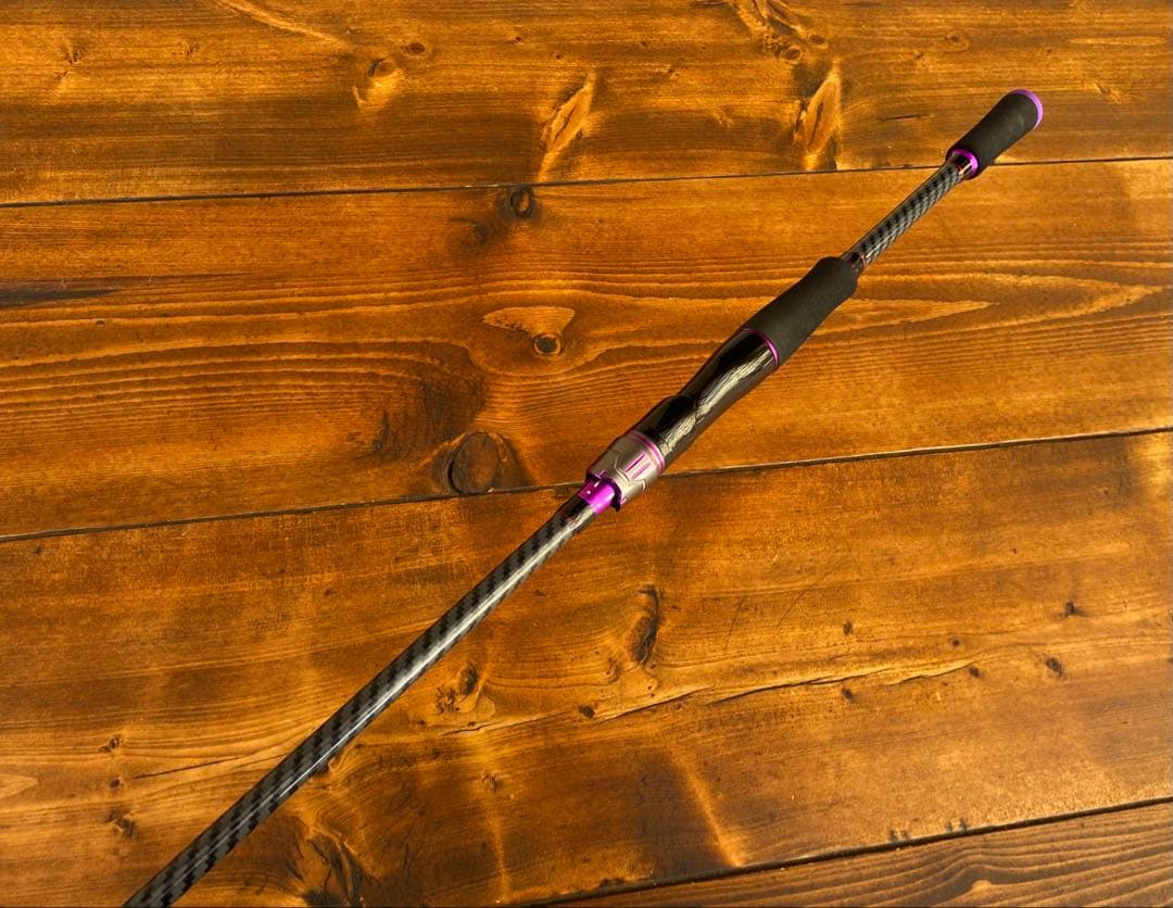 2ピースロッド　バスロッド　6ft 1.8M スピニングロッド　カーボンロッド