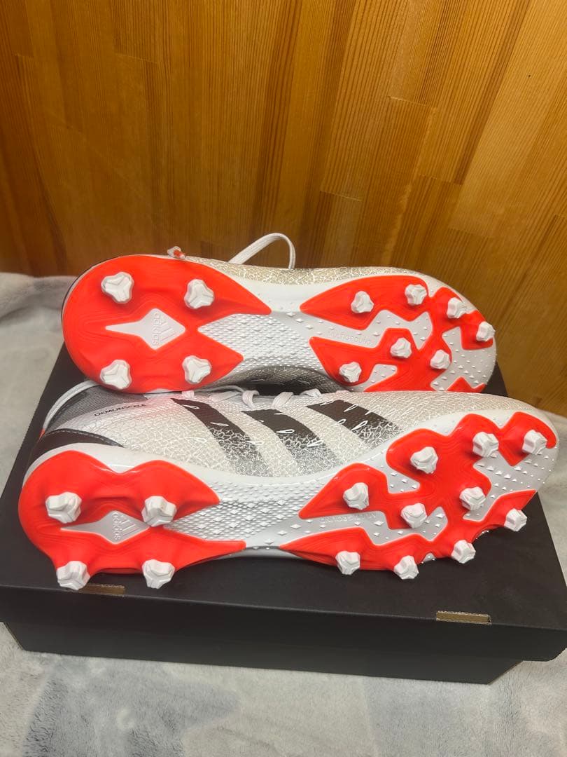 新品・未使用adidas 『PREDATOR FREAK.3 』サッカースパイク