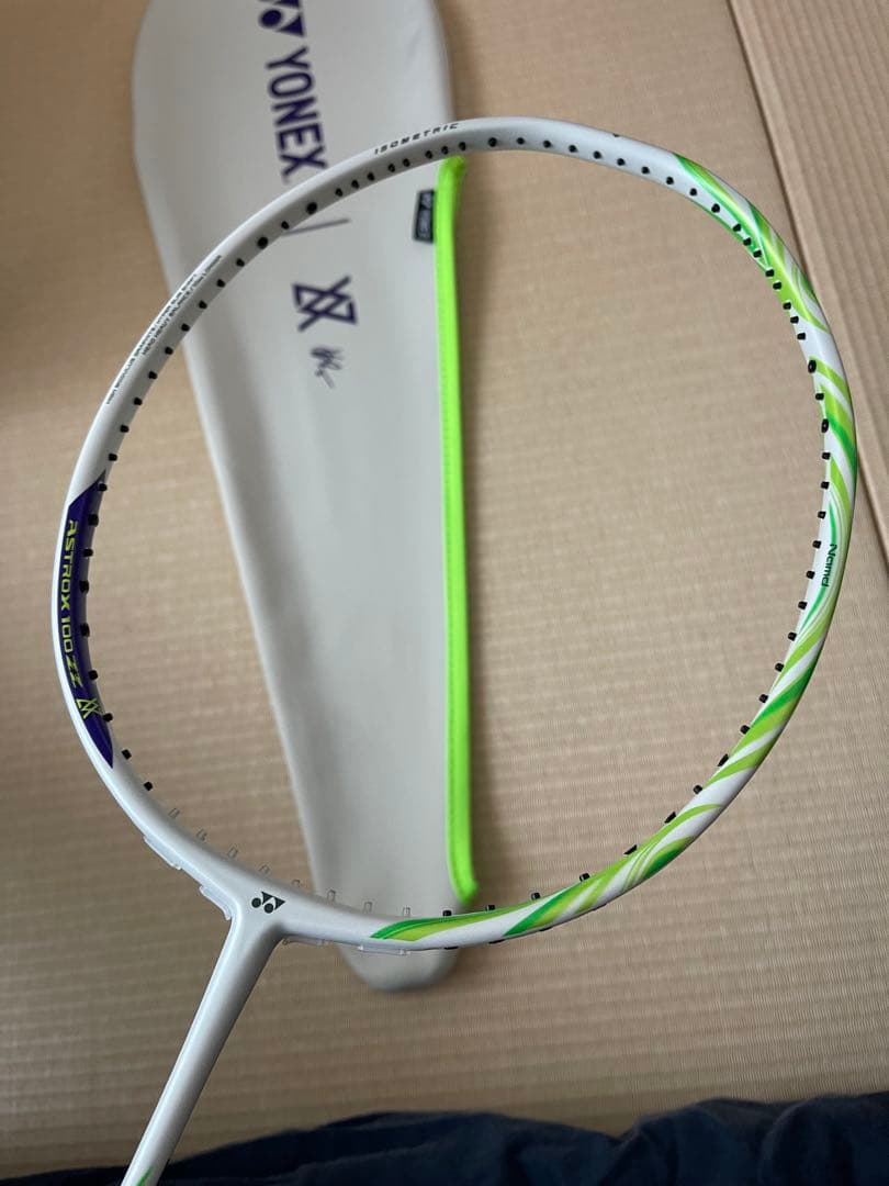 YONEX ASTROX 100ZZ VA 4U5 バドミントンラケット