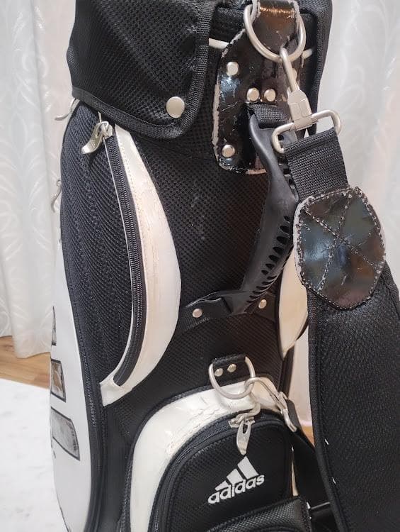 ★コースデビューOK★　adidas ゴルフバッグとクラブセット