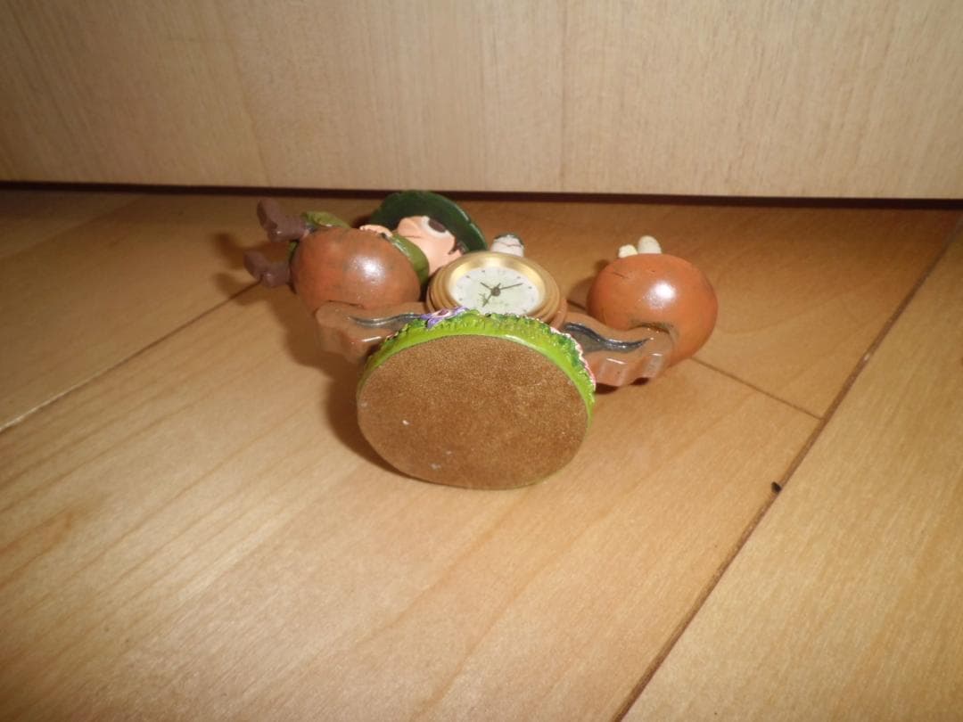 ムーミン谷 スナフキンとニョロニョロ　置時計　置き時計