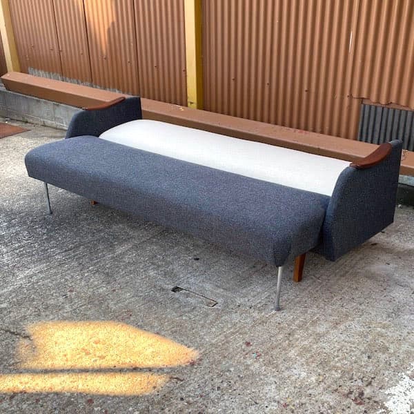 北欧インポート家具　ソファベッド　デイベッドソファ　ツートンカラー