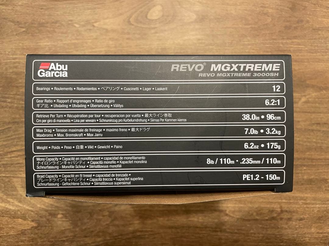 美品　REVO MGXtreme 3000SH スピニング レボ　　　zenon