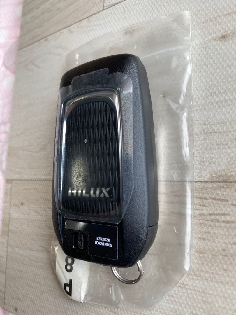 トヨタ　純正　ハイラックス　HILUX スマートキー　GUN125 超美品　袋入