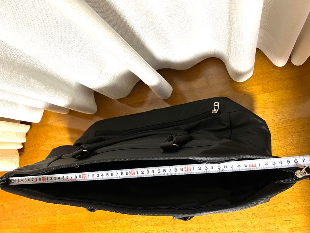 マンシングウェア　ボストンバッグ（ブラック）