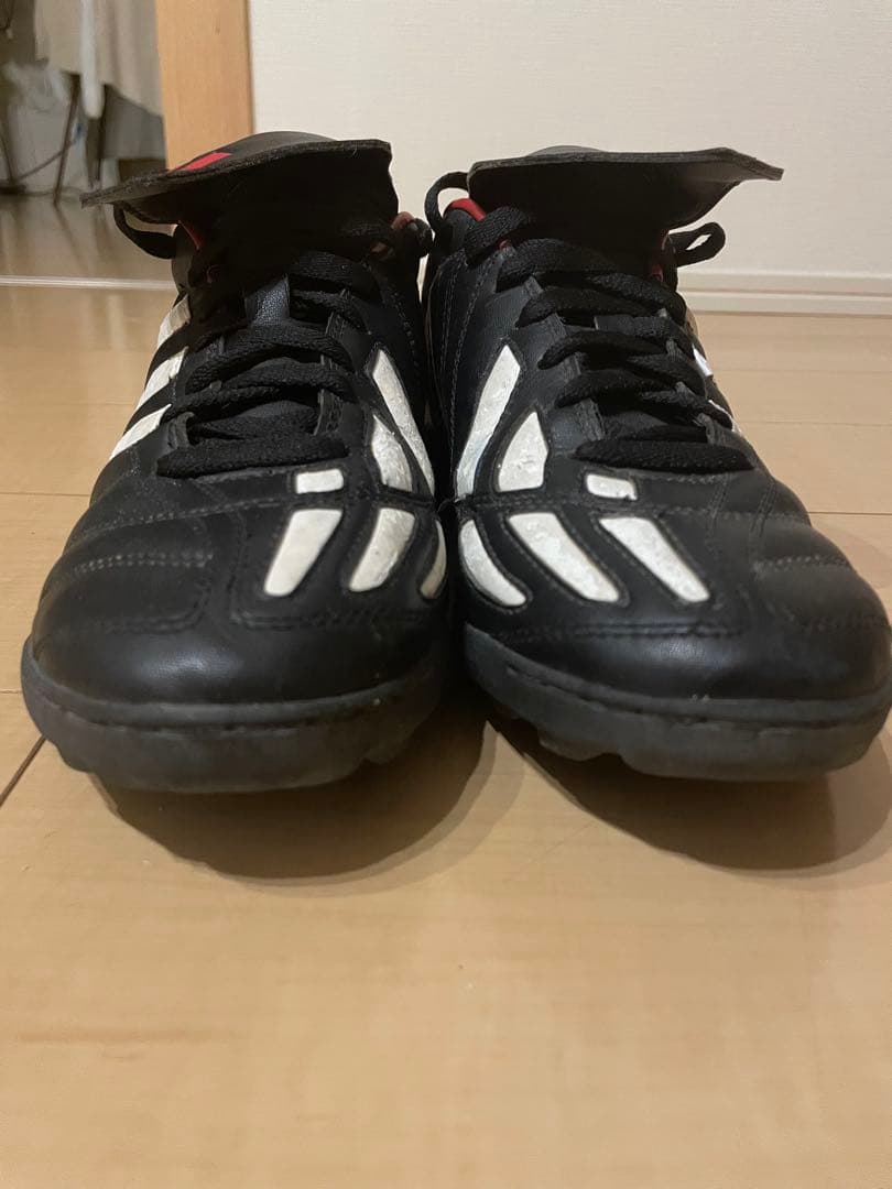 アディダス2002日韓w杯プレデターマニアTRXフットサルシューズ赤白黒27.5