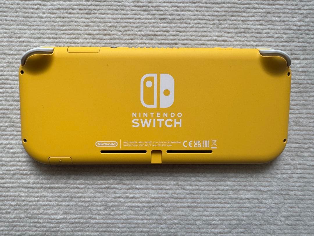 Nintendo Switch Lite イエロー 本体(昨年12月購入)
