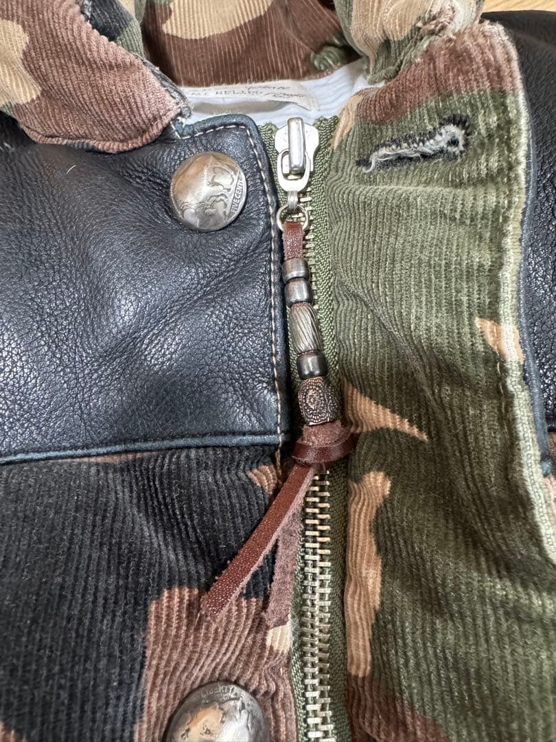 REMI RELIEF + BEAMS+ 迷彩柄　コーデュロイダウンベスト