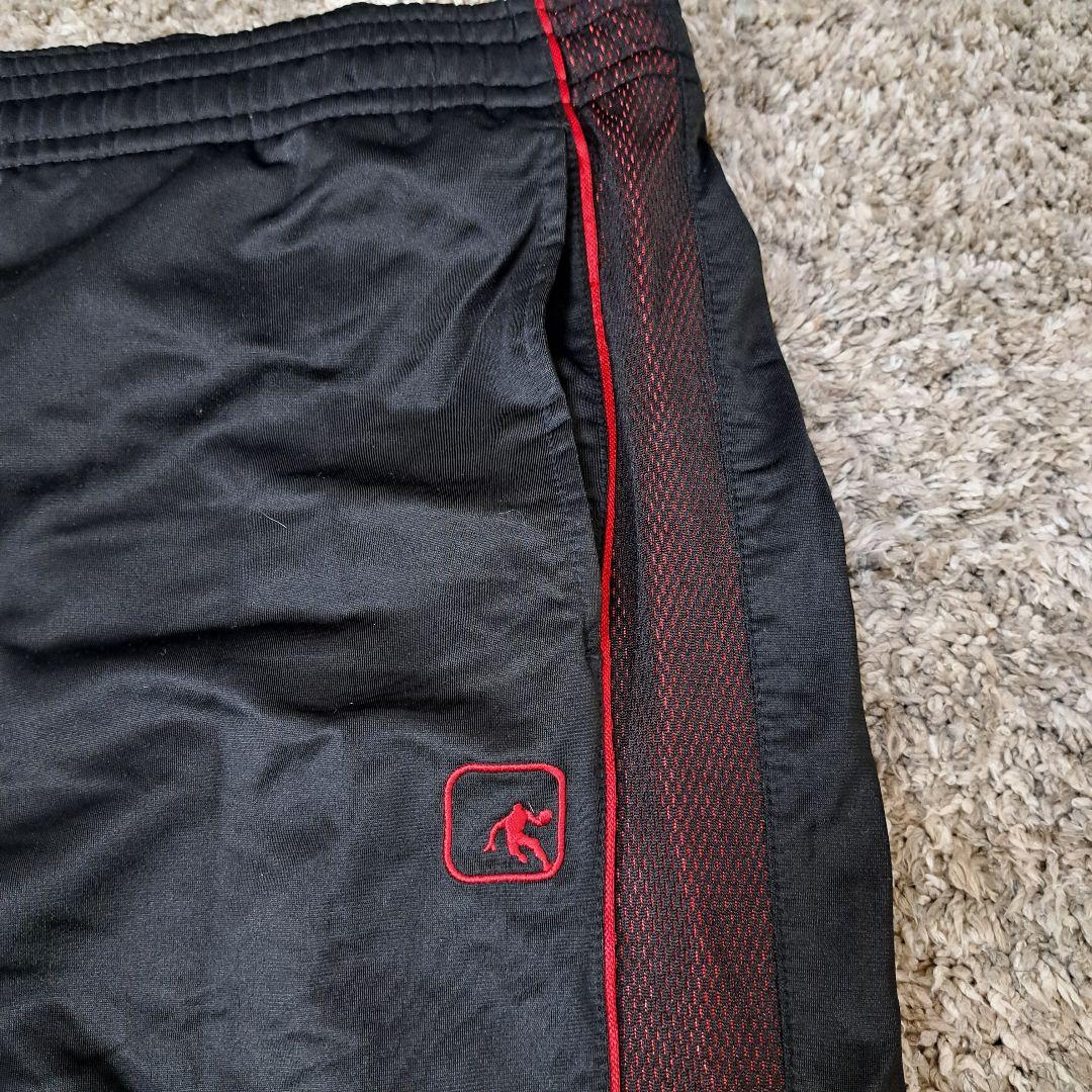 AND1　アンドワン　刺繍ロゴ　裾スナップボタン　トラックパンツ　ジャージ