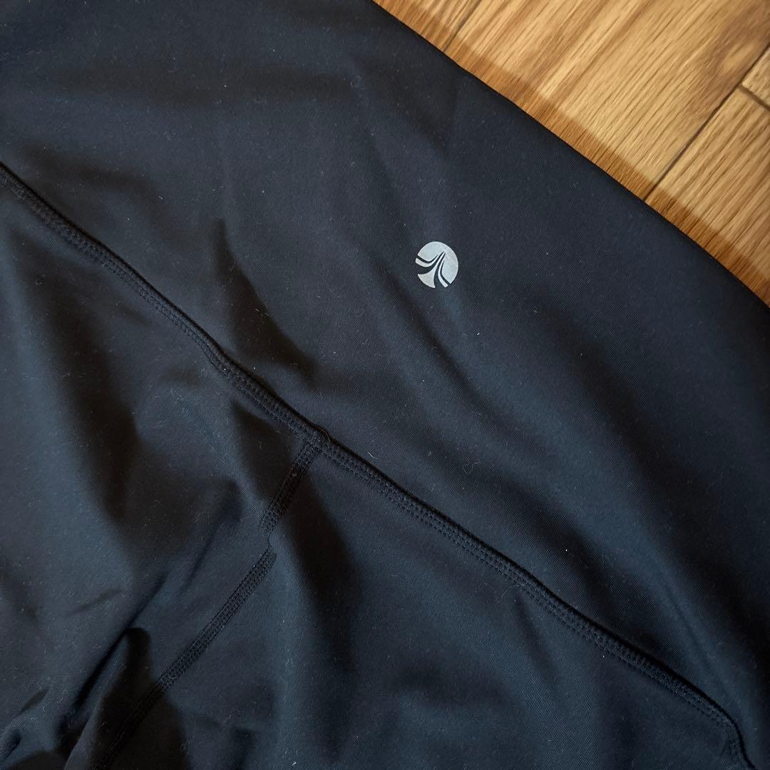 【ホットヨガ LAVA】SUKALAヨガウェア&ヨガマットシート