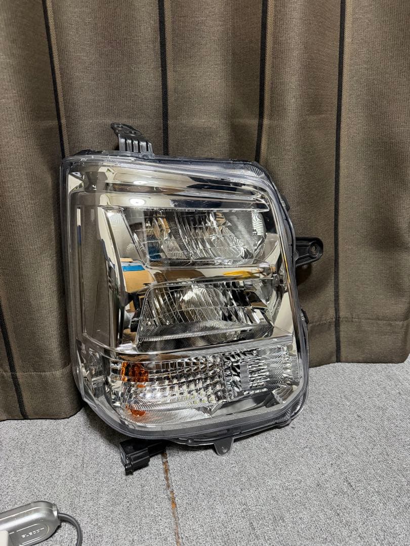 da17vエブリィ　ヘッドライト