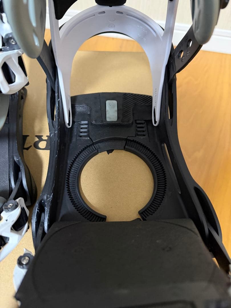 Burton Cartel MNS Mサイズ ビンディング　バートン　カーテル