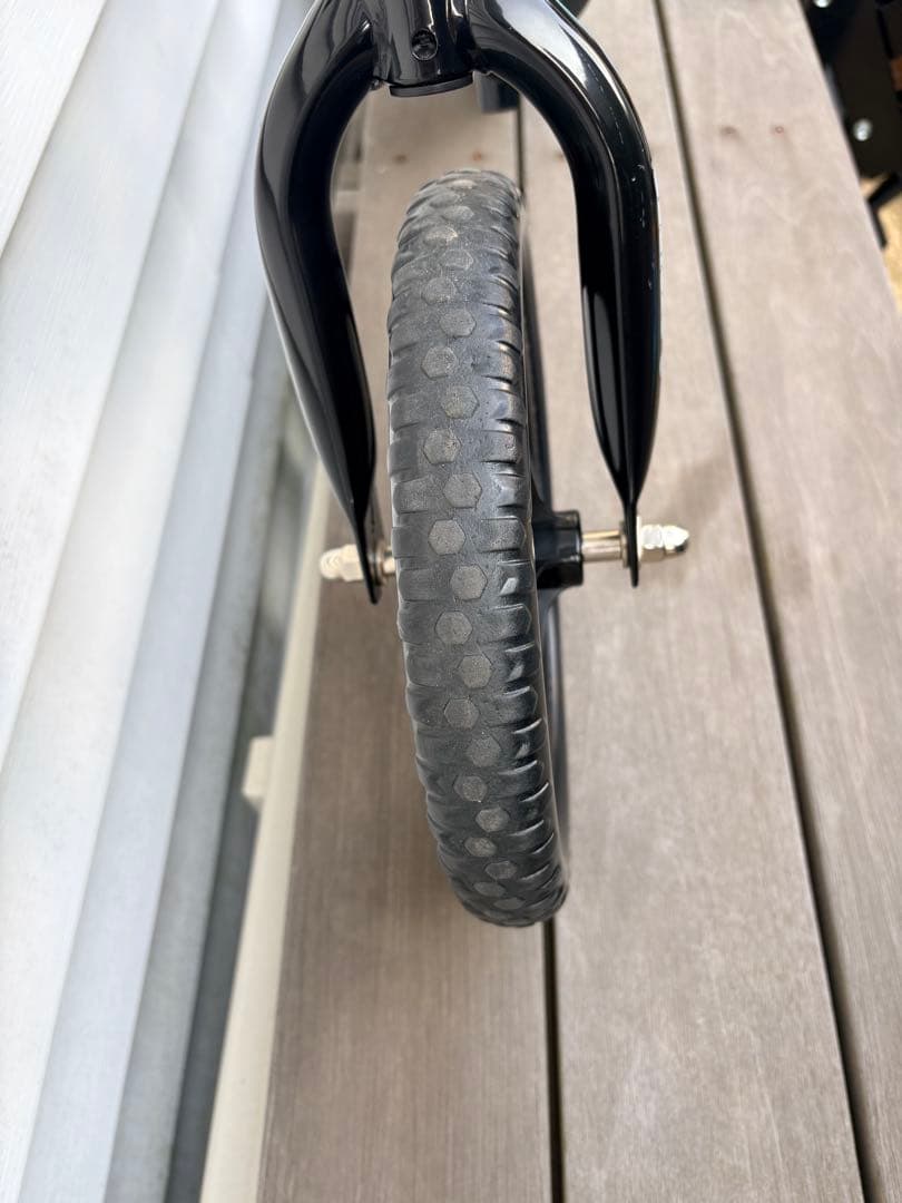 【美品】ストライダー スポーツモデル 12インチ ブラック 日本正規品 使用数回