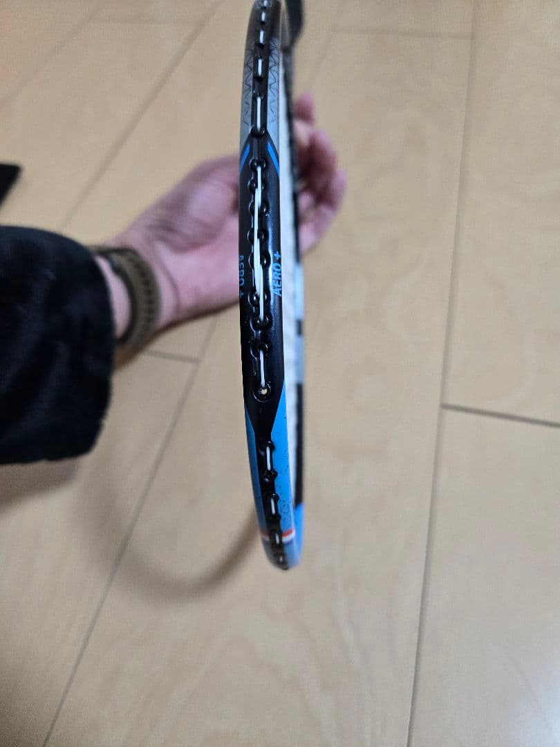 バドミントンラケット バボラ　サテライト　エッセンシャル