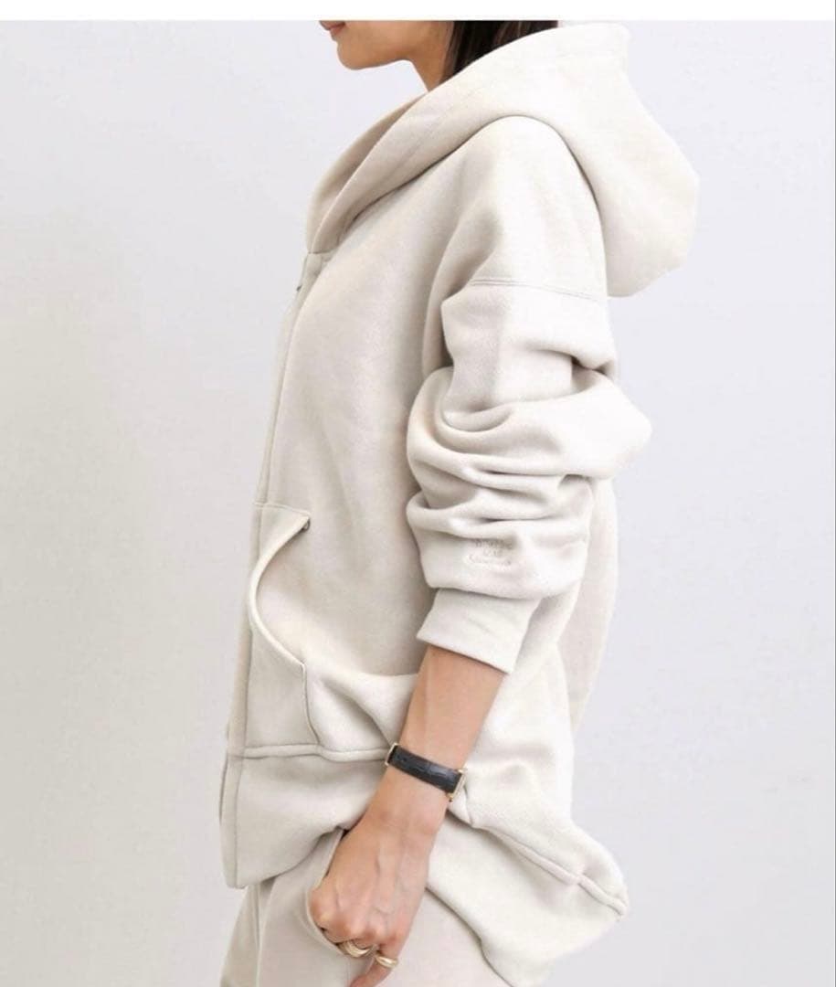 AMERICANAアメリカーナWIDE FULLZIP HOODIEアパルトモン