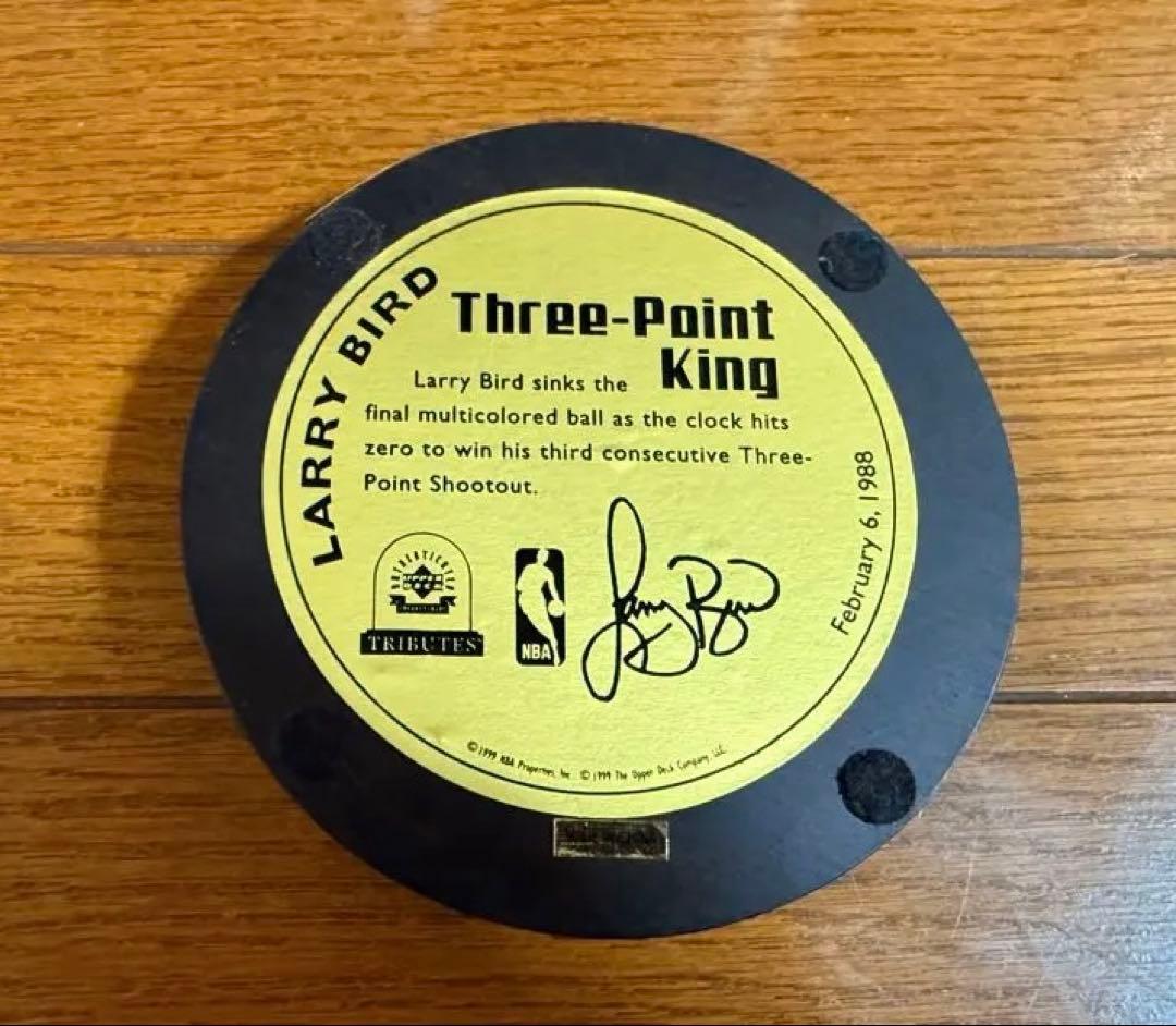 Upper Deck Larry Bird TributesフィギュアCOA付