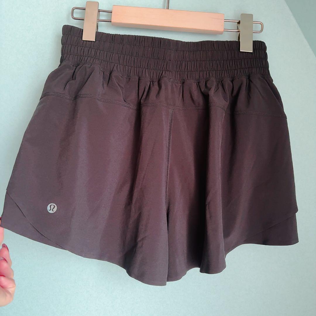（美品）試着のみ ルルレモンショートパンツ　インナーパンツ付き