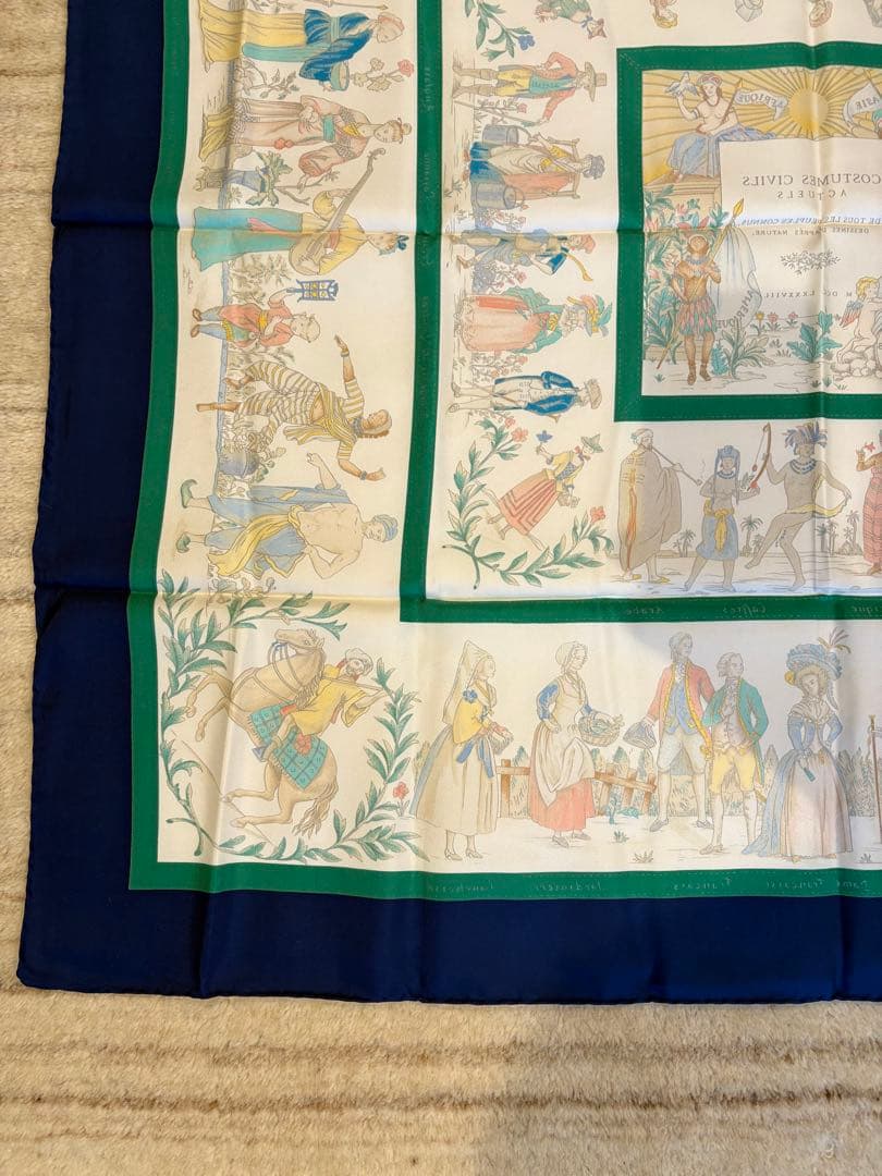 【セール中】HERMÈSコスチューム・シビル・アクチュエル　カレ90付属品付き