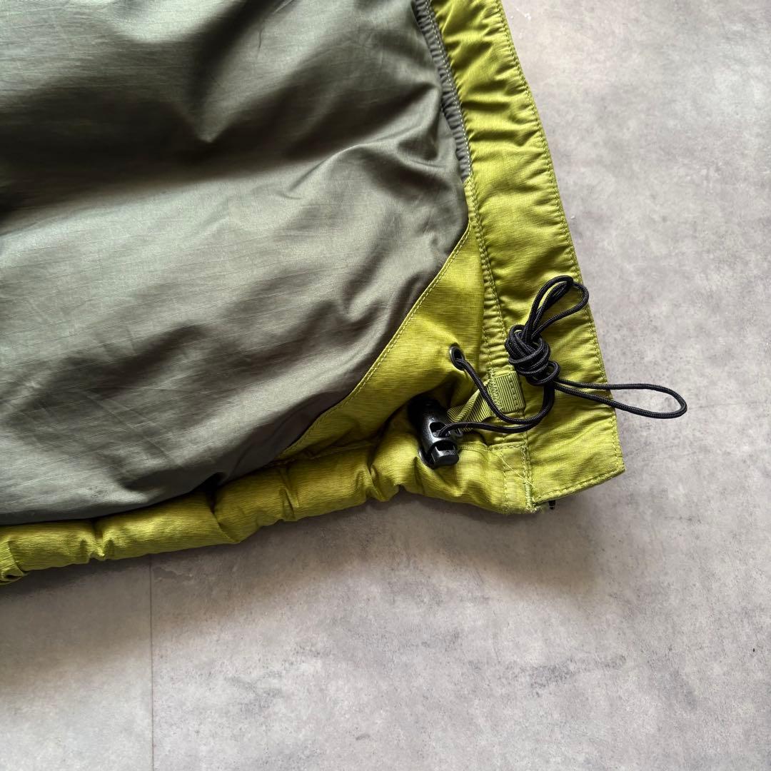 00s Patagonia オリーブグリーン ダウンベスト　ゲッコーグリーン