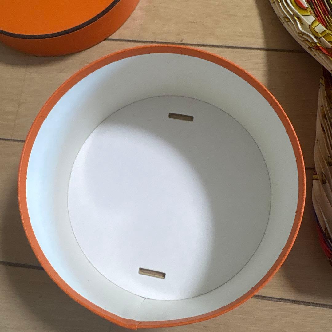 HERMÈS スカーフ 太陽デザイン