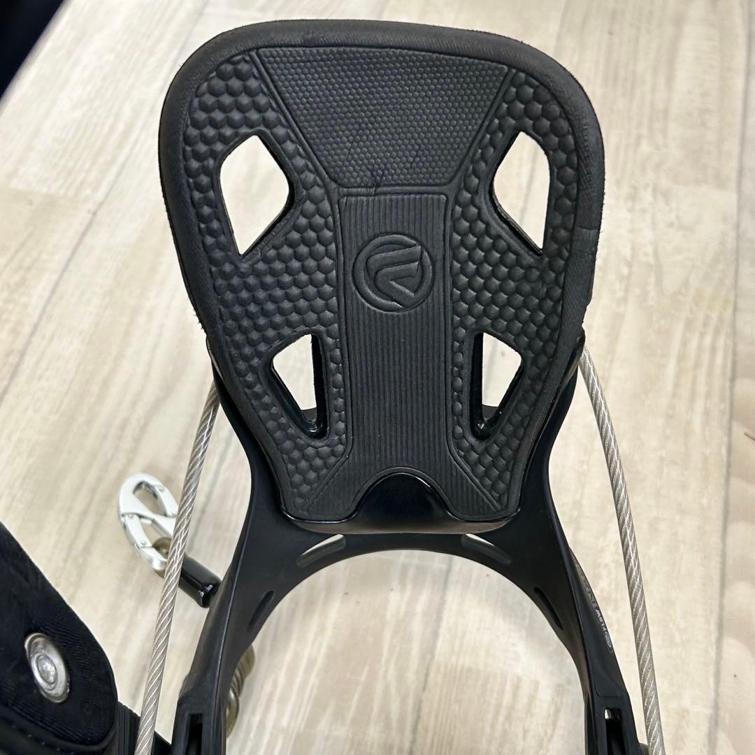 スノーボードバインディング　FLOW NX2 Lサイズ