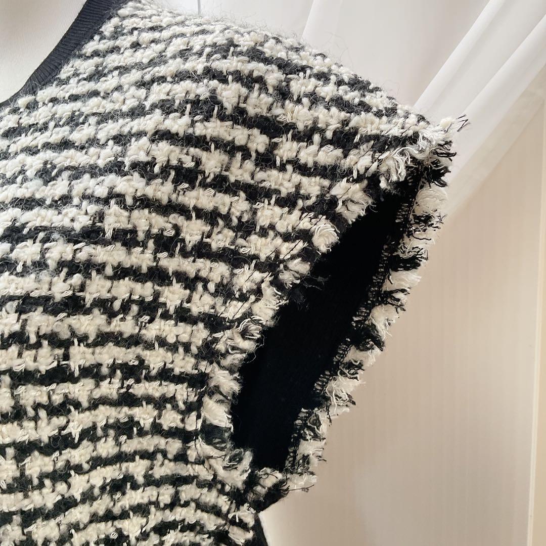 美品 トゥモローランド ツィード フレンチスリーブジレ ブラック S