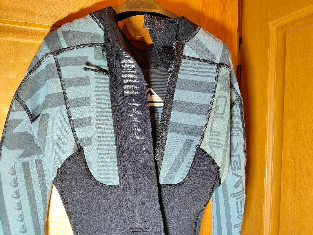 【良品】QUIKSILVER　正規品　高級ウェットスーツ　ストレッチフルスーツ