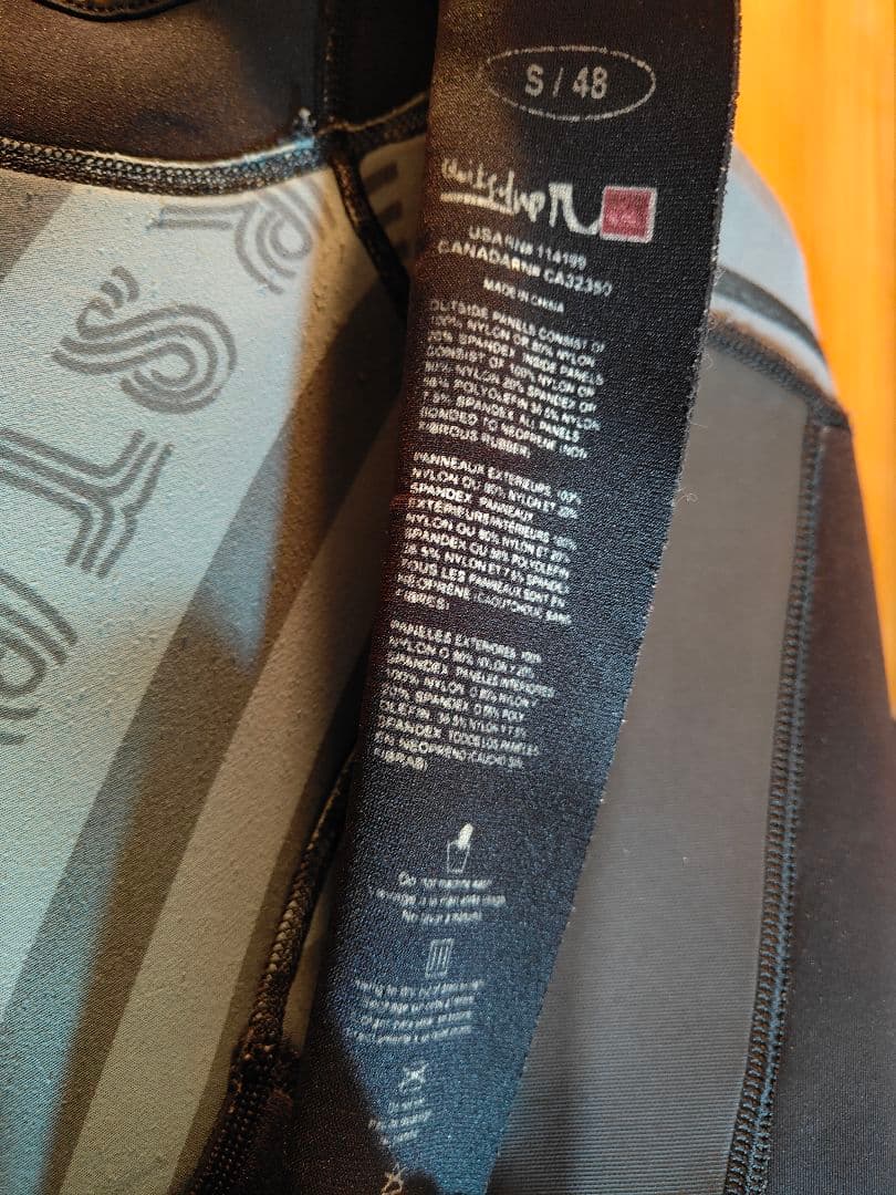 【良品】QUIKSILVER　正規品　高級ウェットスーツ　ストレッチフルスーツ