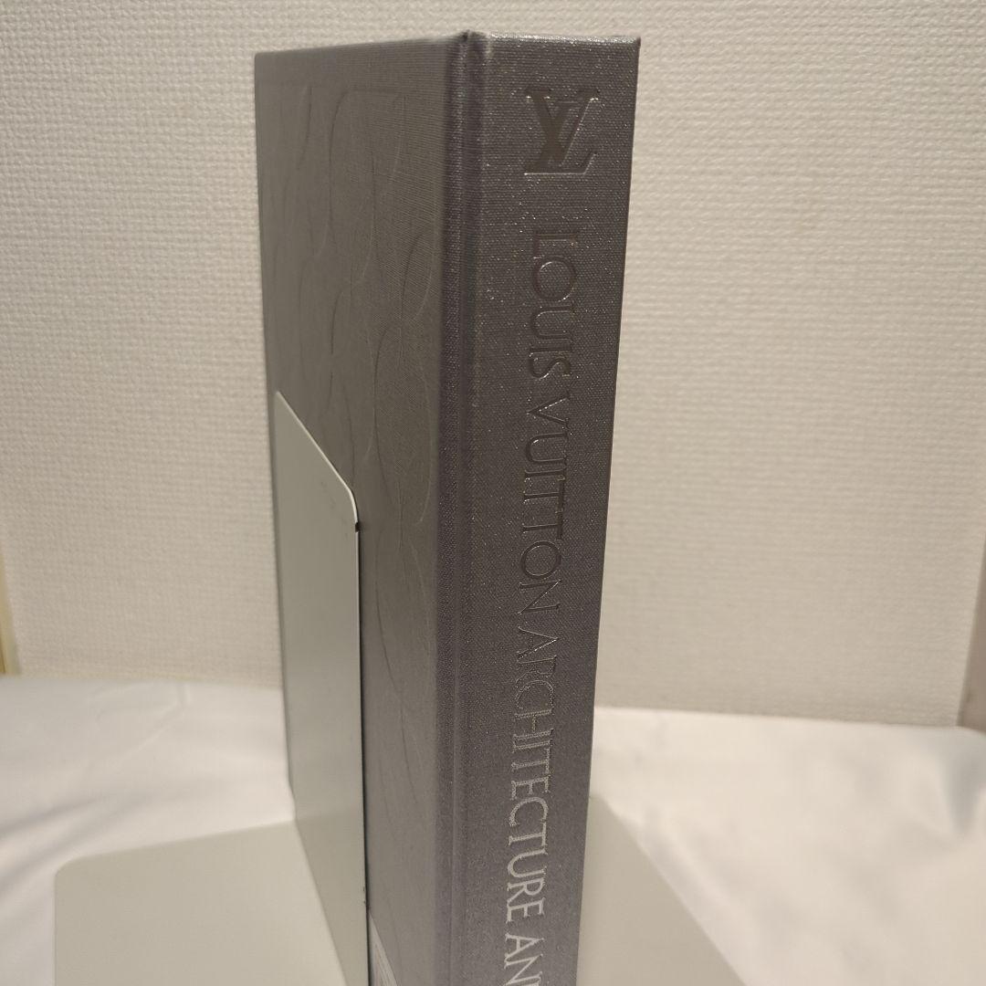 アート・デザイン・音楽 Louis Vuitton Architecture and Interiors