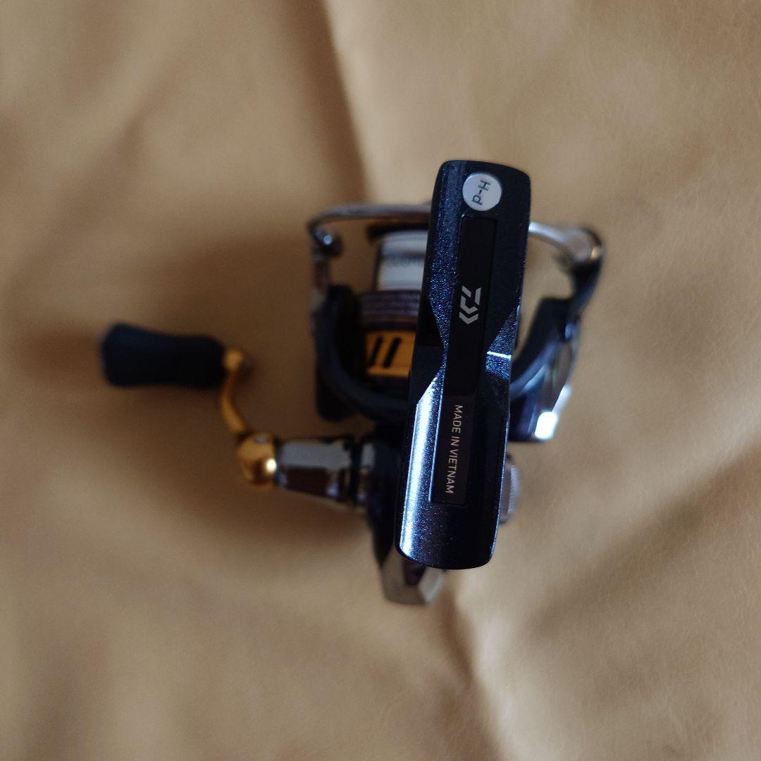 【ダイワ】18レガリス　L2000S【リールスタンド付】