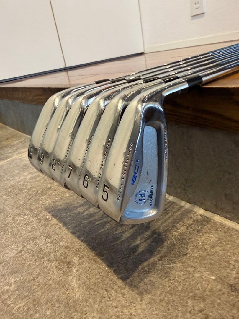 ロイヤルコレクション　RC⭐︎fd FORGEDアイアン（5〜9、PW）　S