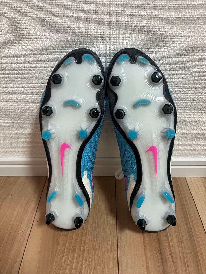 Nike Phantom サッカーシューズ 青/白/ピンク