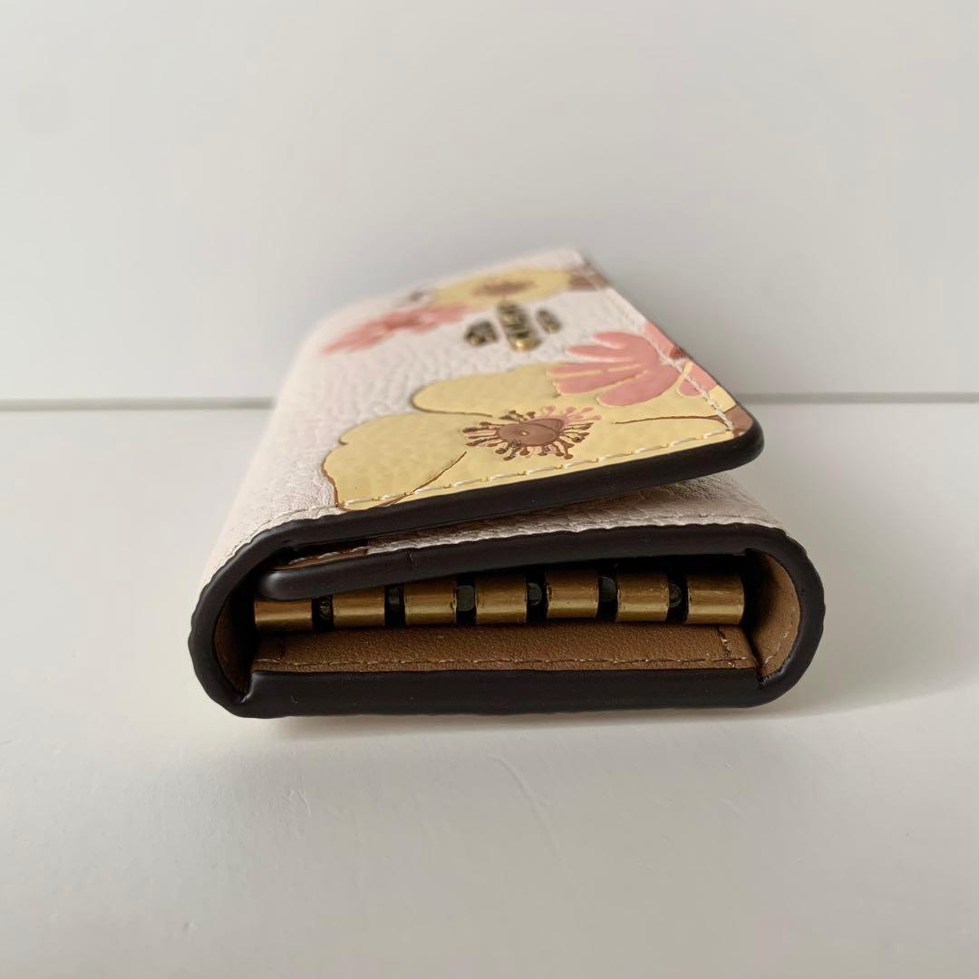 【COACH】コーチ　キーケース　6連　キーリング　フラワー　花柄　ホワイト　白