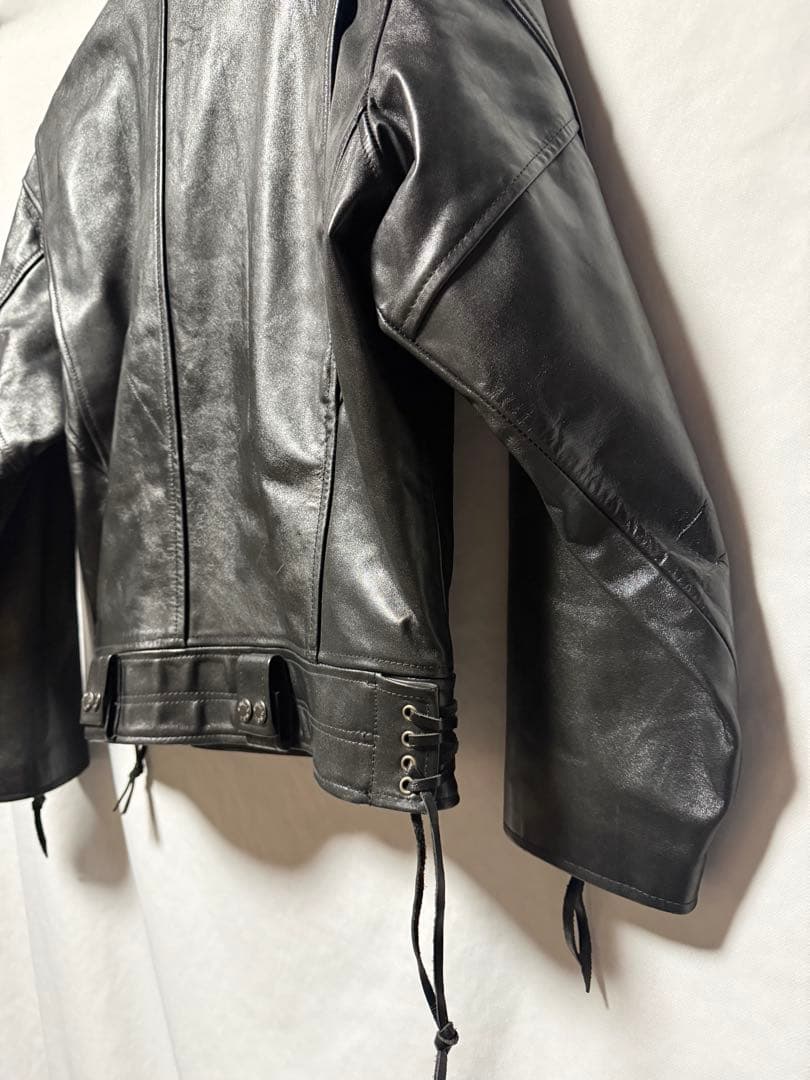 AVIREX 牛革 ポリスマン レザージャケット Mサイズ 着用感はLL相当