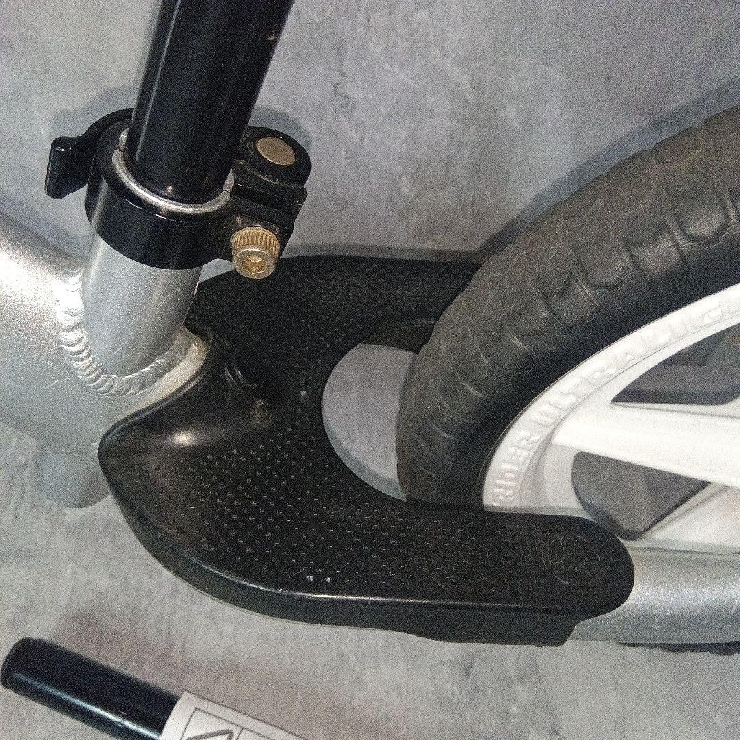 STRIDER Pro ストライダー プロ　バランスバイク シルバー