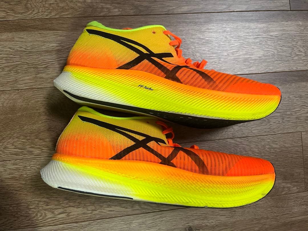 アシックス　メタスピードスカイ 27cm