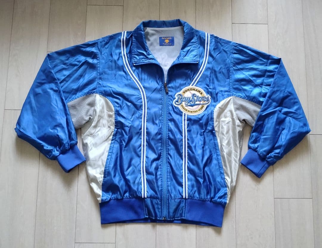 【プロモデル】横浜　DeNA ベイスターズ　グランドコート　デサント　XO