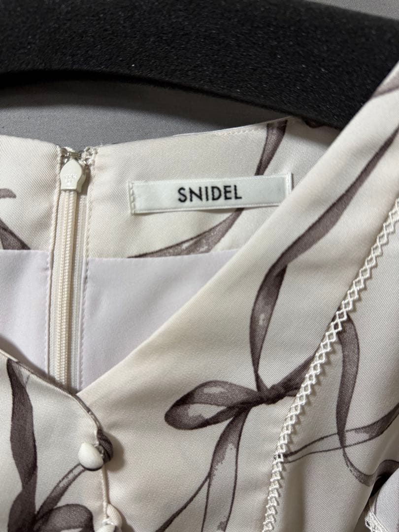 snidel スナイデルSustainableリボンプリントワンピース　サイズ2
